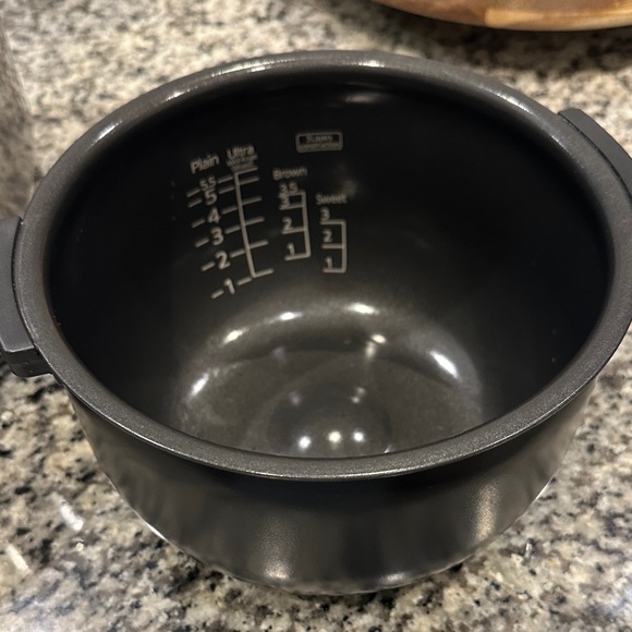 Tiger IH Rice Cooker - Champagne Beige - Picture 5 of 13